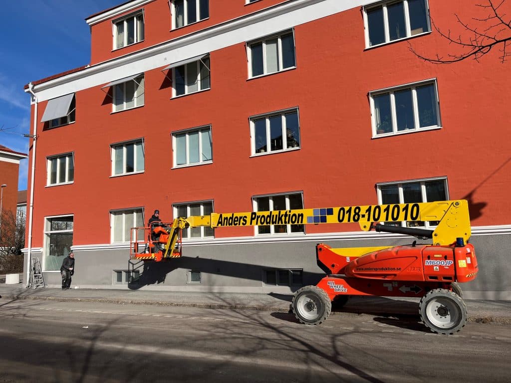 Anders Produktion Norrgården fönstermålning i Uppsala